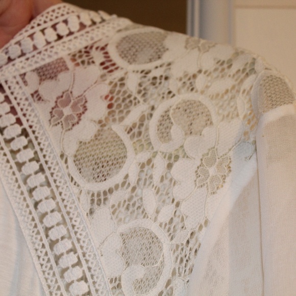 NWT - 26/28 Lane Bryant White Sheer Sleeve Blouse - Picture 5 of 7